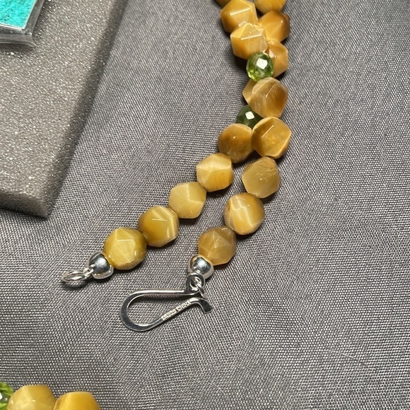 Tiger eye with peridot accents long single strand necklace by Jay King - Picture 9 of 14